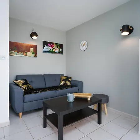 2p Cap D'agde Primavera *